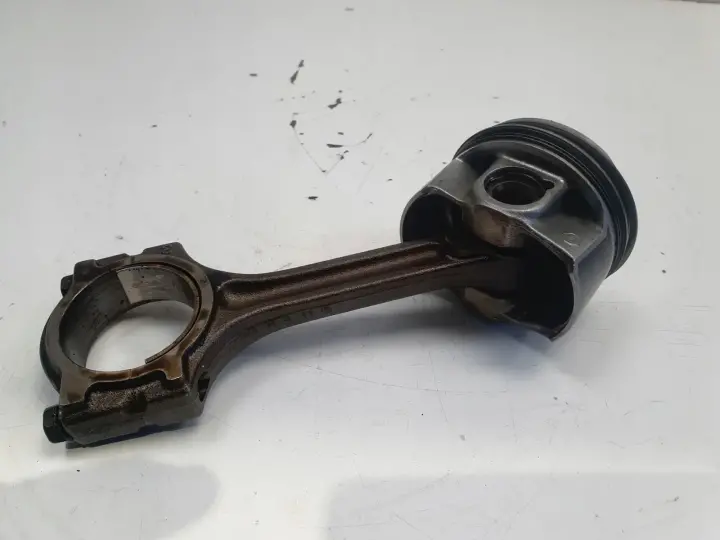 f82004afe7116a9c773588a62a1920a2