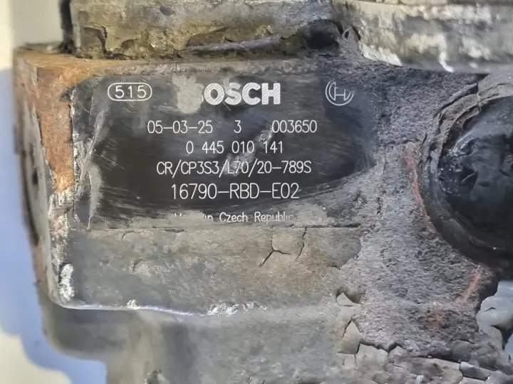 c7eec986f0eeb4306bf6cf6a816f2bec