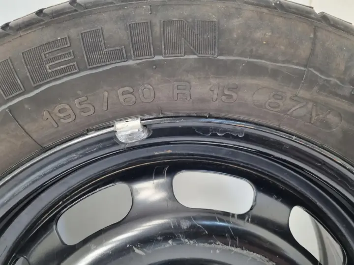 c52af2e1a20e855e33ae7b837417b61b