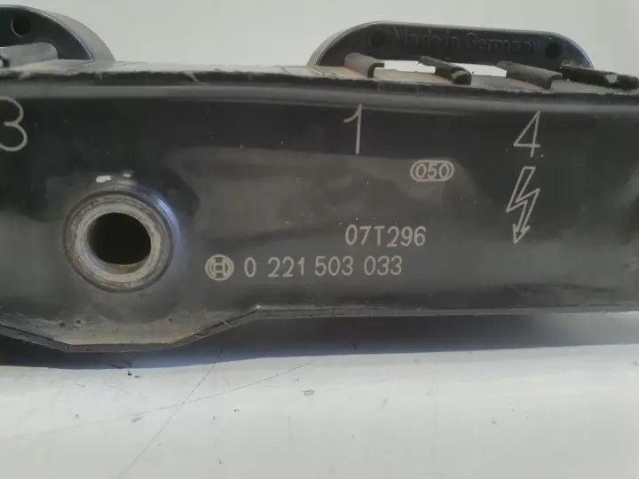 41ad22b89b7c5d9c8aa1d35131009d60