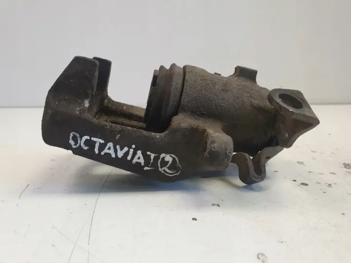 46f33f6affd033d5a3a31eae53f26d24