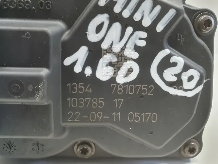 e09a9e8f340f58421bdb8bdfc29ea9d8