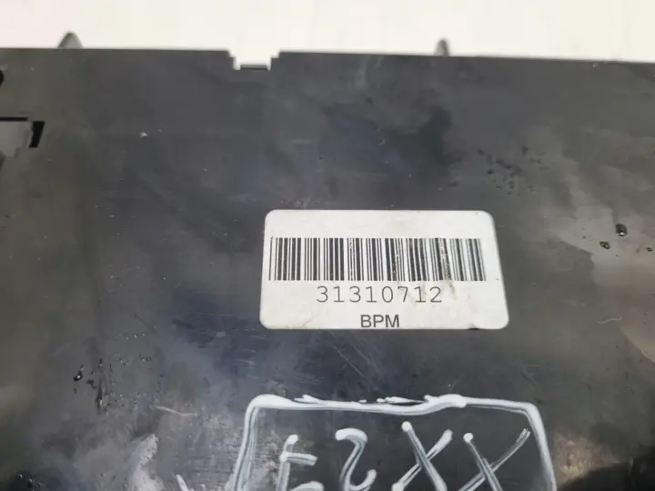 e2601bb937cc4189a2c2376ec668d96c.jpg