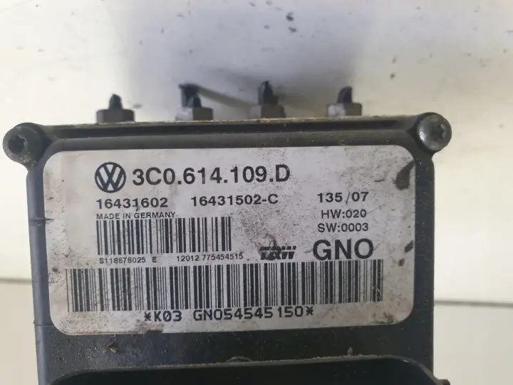 e77dab30bfa8bb7527ca5c4fcd6aeb81