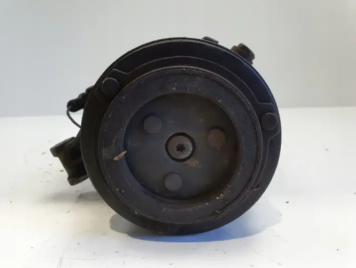 52ae848652489d7f82e9c95c2c5c335a
