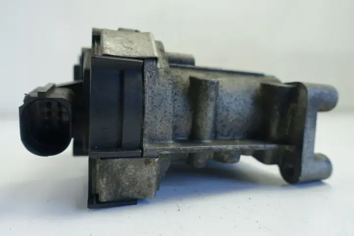 bb6524e33f08355fd6a51ad671cee9c5