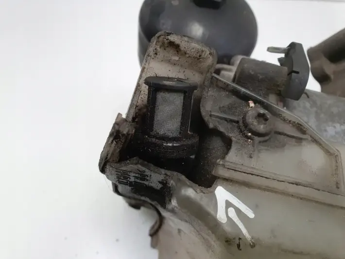 ed9718e34176cc9ee056d581f15fa02e