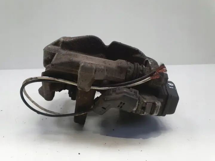 db78853d059353e57d34f0d623581caf.jpg