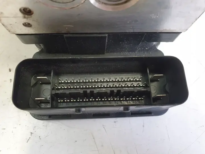 eade106af373b32ac286f9412d917694.jpg