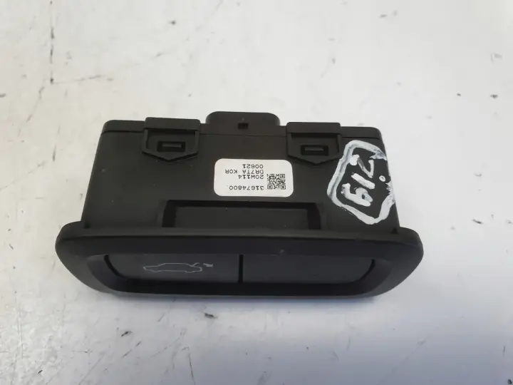 f400c85a30d0c4986daaadd54d501568.jpg