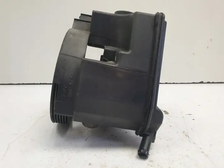 92f5cf0cba513e62b15ae20459c61380