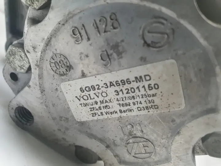 6855fba1e86a436aec1e466526c5e23b