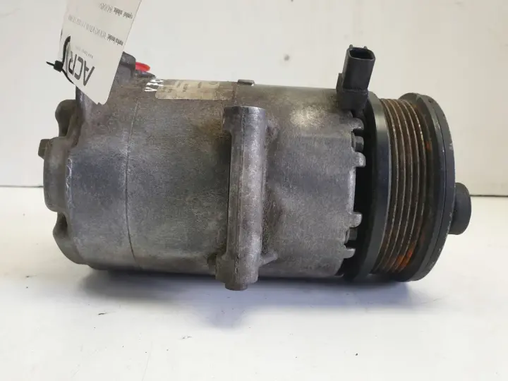 4051e40bd84e054d2194bf7d970293e7