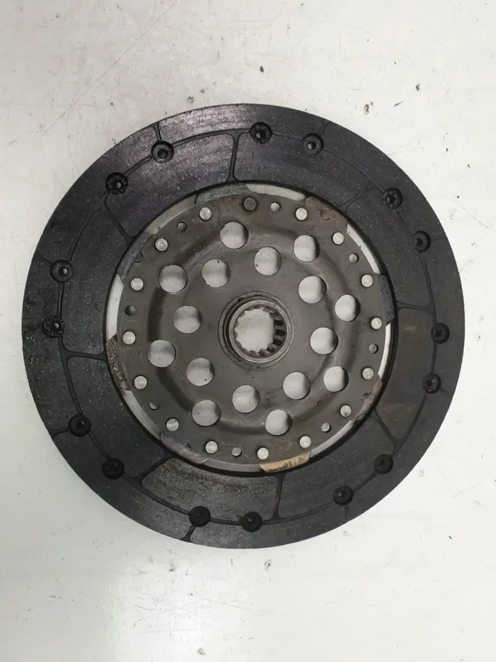 f720ebd85e28cb6fd025fbbc85c9e04e