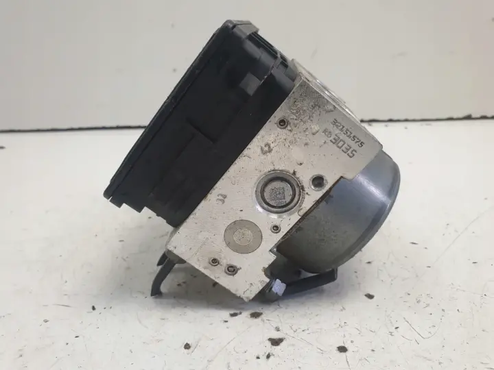 d585ecf8f3e80a992273dd205d017e49.jpg