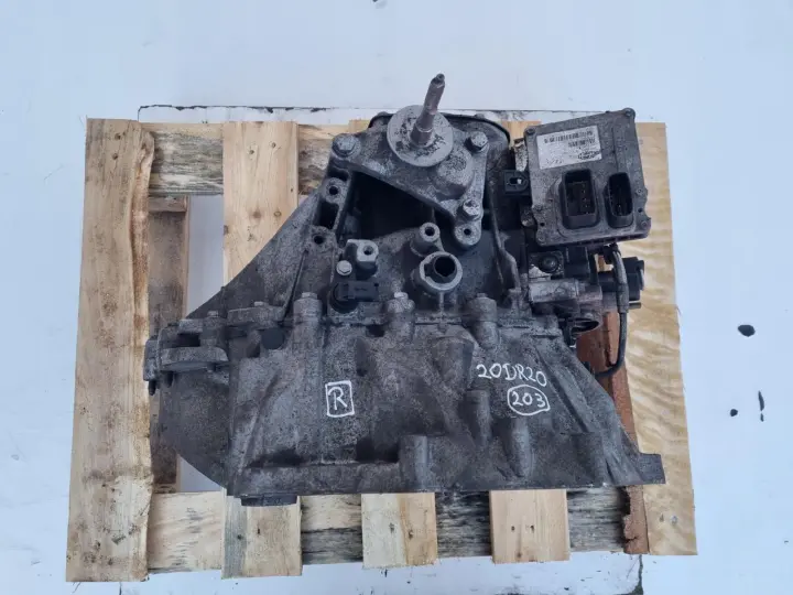 d5c35409f8ef7d4c3a1cc11672f064a7.jpg