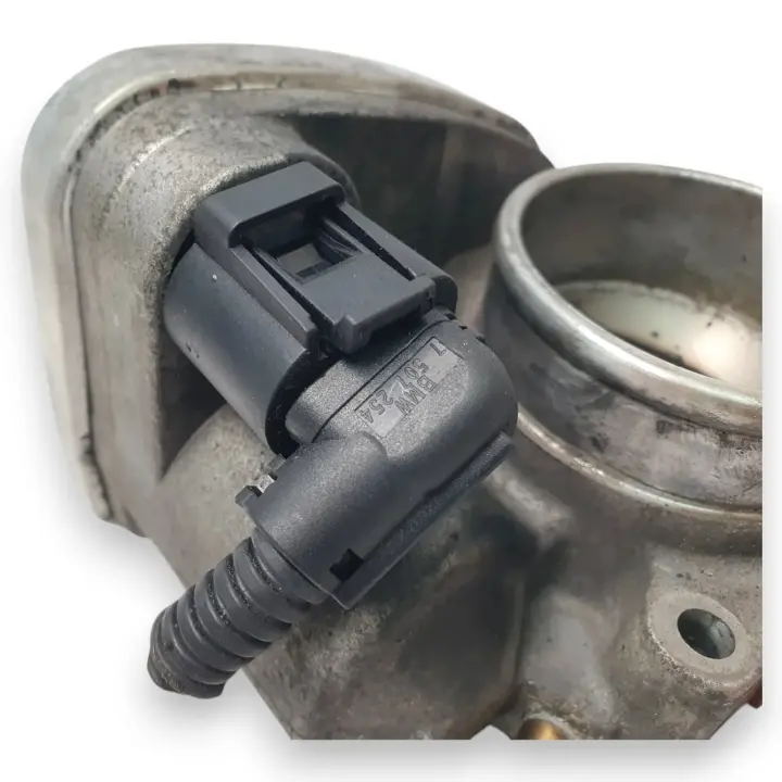 4e3aeedb286de2287cc19ca092637fe3