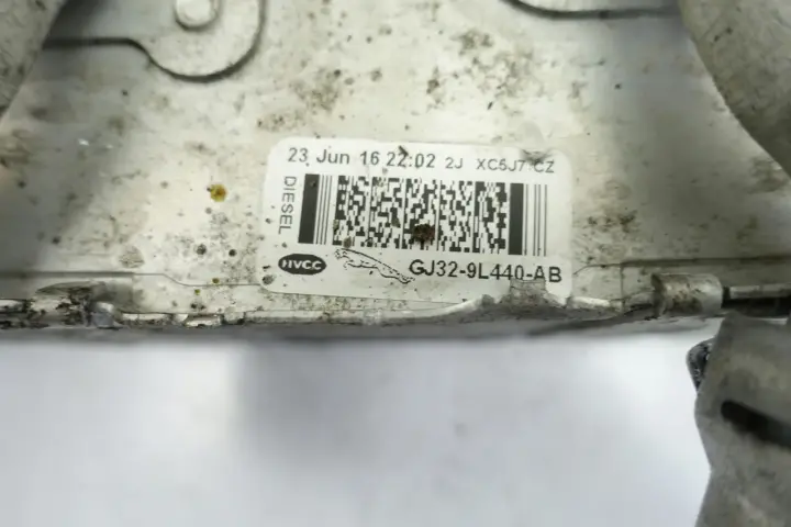 cdf325703c647f881979f8f69797ed6e