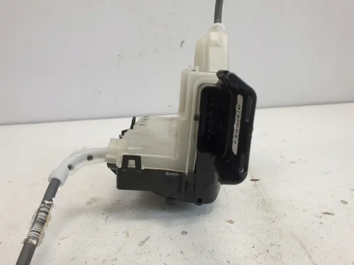 235d15b42dcc9511e67bdbaa5385830e