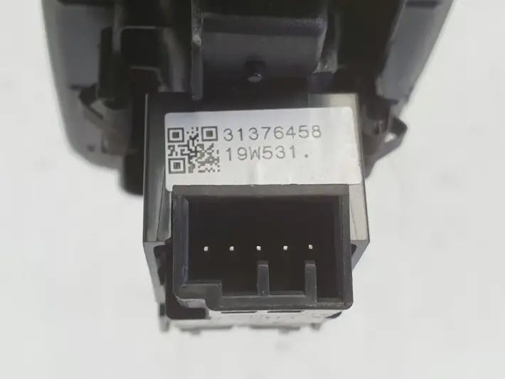 bd9a991a051fa90f9d32a7949d2d1c87