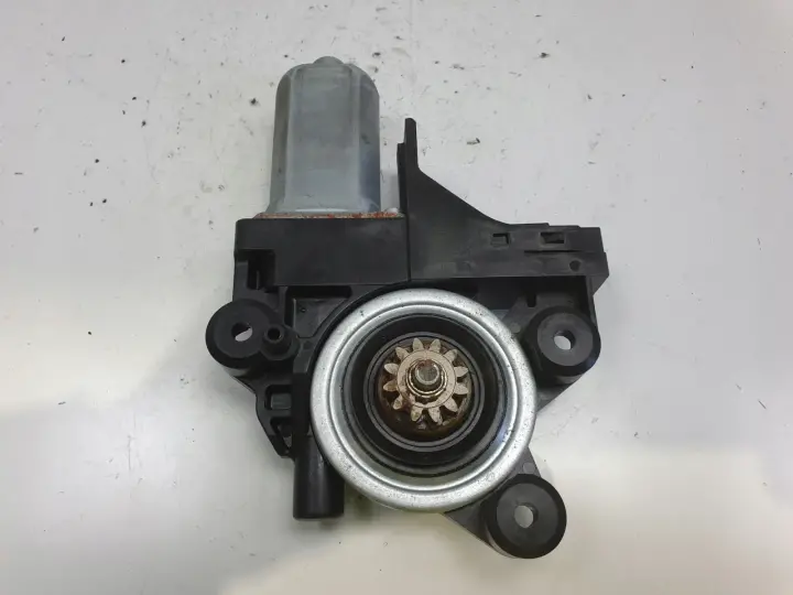 cb3e5efc4f12d4c6f7ce60e803de6e66.jpg