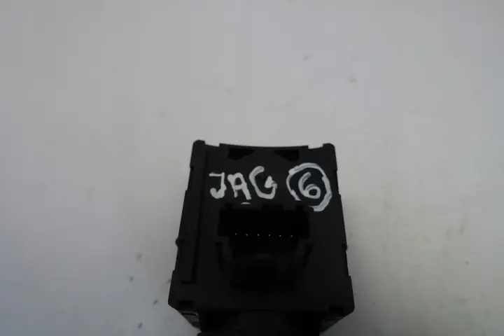 ed6f0dbd1cfccc4967a4f2f03aeadc10