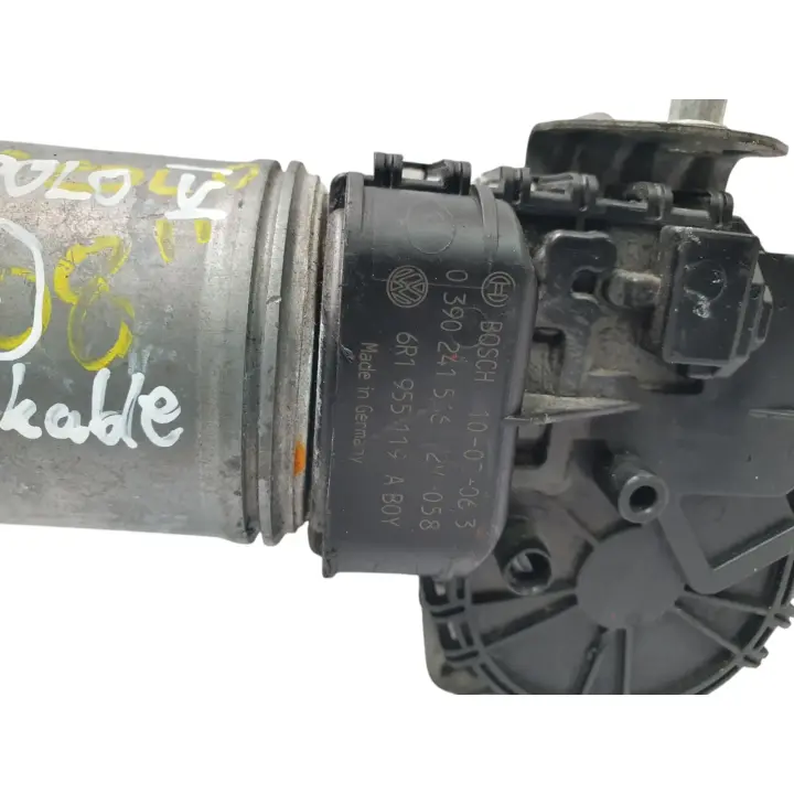 d3012f40294473abd4be38a36deb45ec