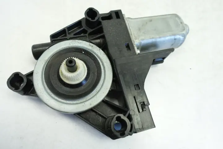 a9aefe32ca1950c26dace7d19015a7a8