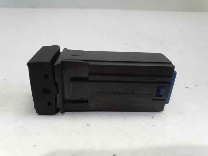 c289a5643d65eb379a32527ab117bd65.jpg