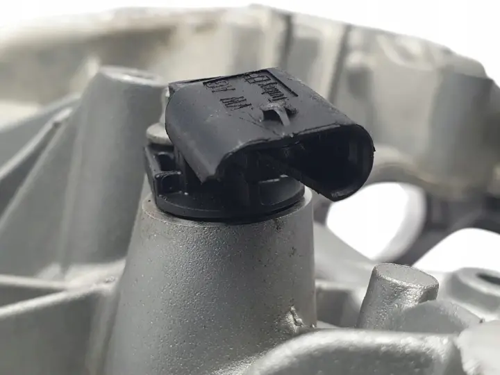 d4f7ece10aa2daa615bbfebae20855f3
