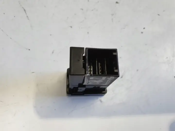 af783ac5b46198c2f230e4a833a55636