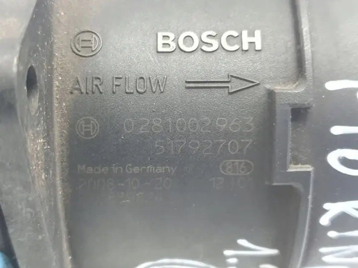 ed5f18a3f5c0be84e2d3b9de8ca286e5