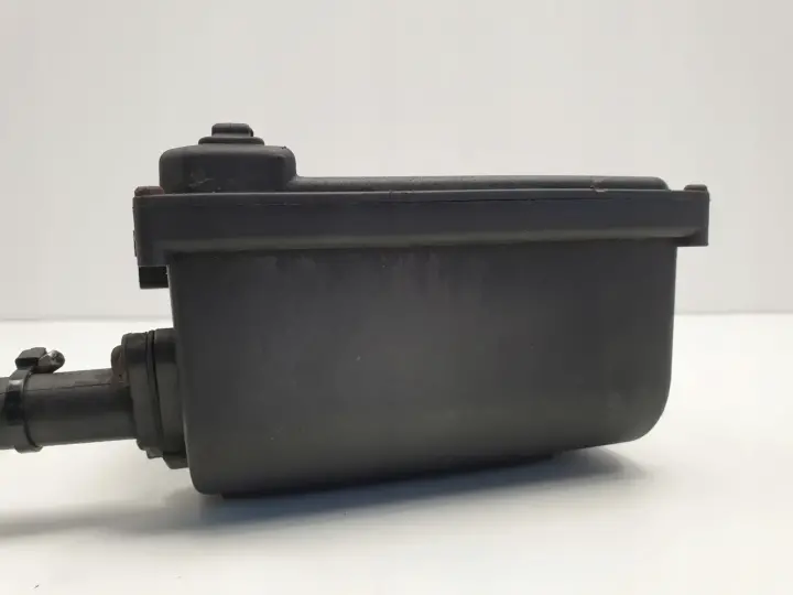 a213f80bccb81a0f240aa8cdb565389c
