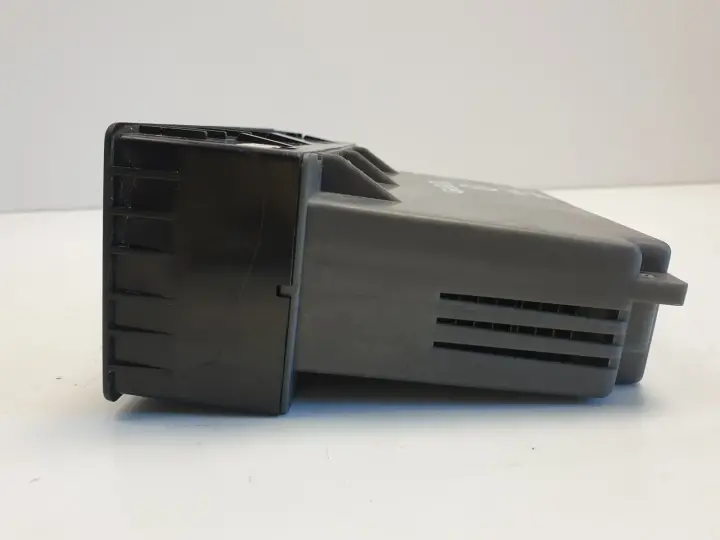 70e8608c77a6133e0c8195e58c09d9de