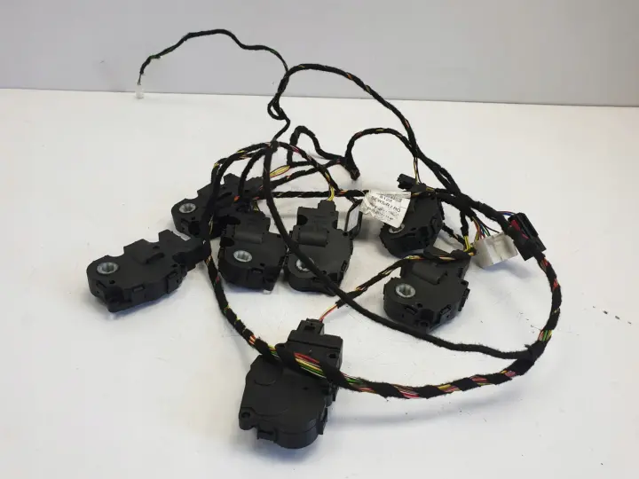 0236702c0381603c63f9449d0b3a98ee