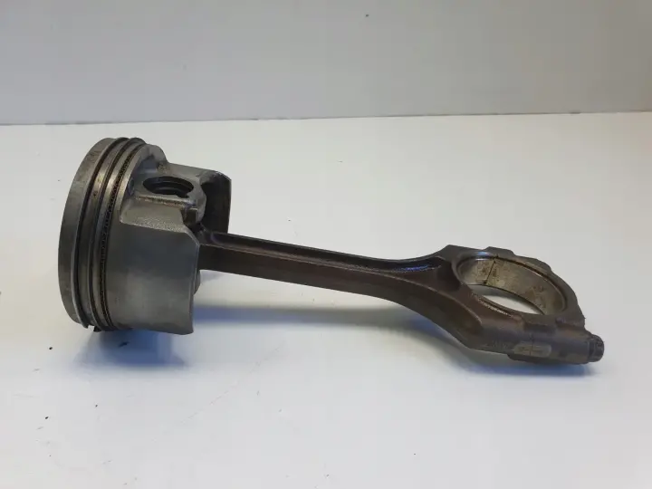 9726e86b8e88b0f664c39f9a39f6c931