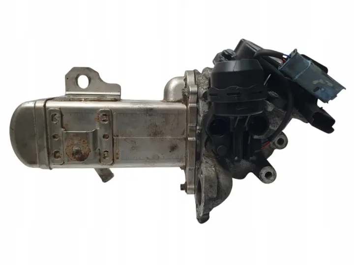 4718120ada6582f3d2c204b85e0c223f