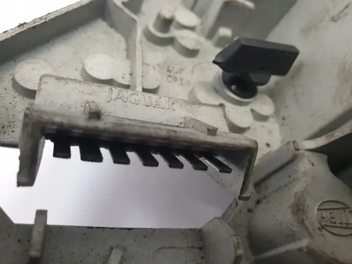 5dfaf4eeac1dddef5c3d39573d62d967