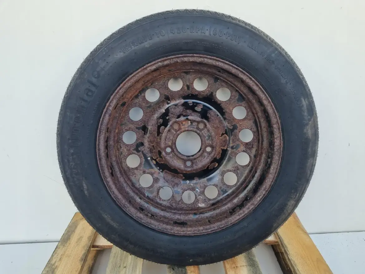 d7017db832feecc1a6e9506d475cc83f