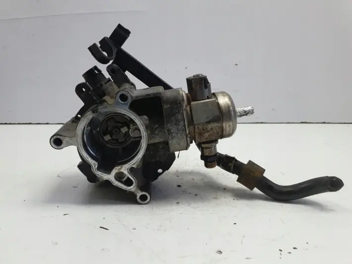 4b9230fd81506534e5c33a00c7952168