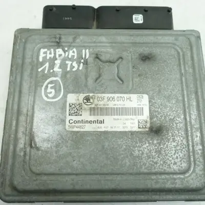 c7579e87690826afd03aee30f9c3c71e