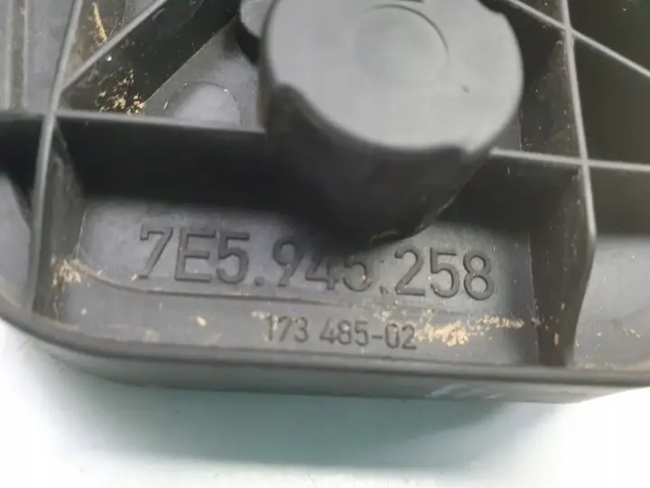 2333873ba5878092c7b54bc03eb22220