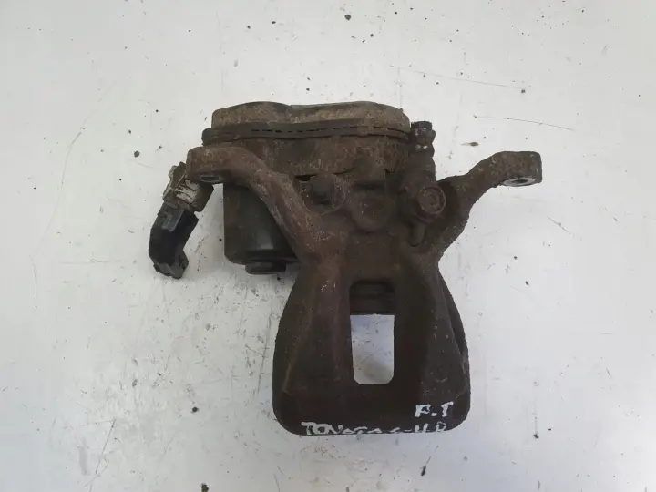 ee50a18731e07eec58c16a48ebbbd664