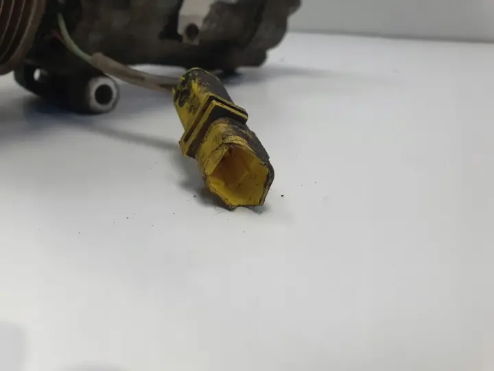 01ac4b4f228ef39fd24a5061d6fd5fcb