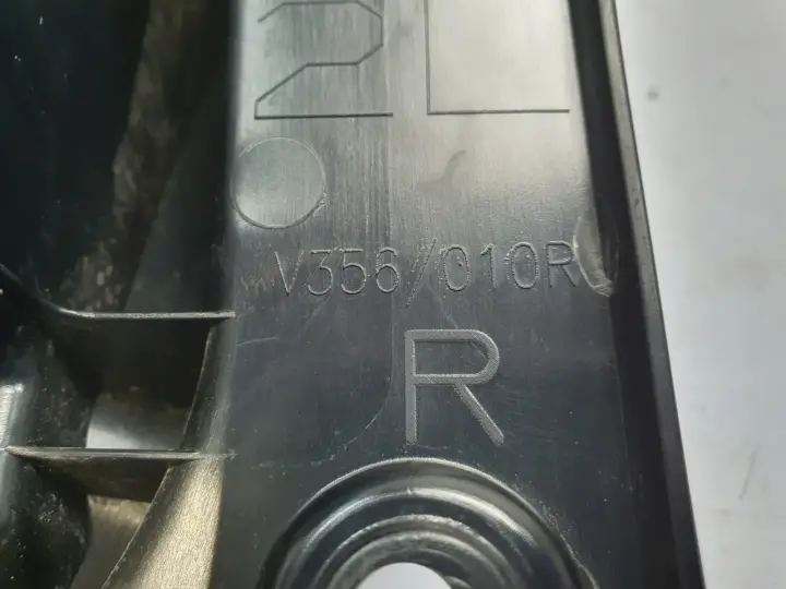 60f4f908290c7591ee440ff7945ee295