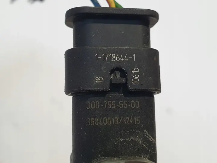 6d01978f3723e933a69cb076936993d5