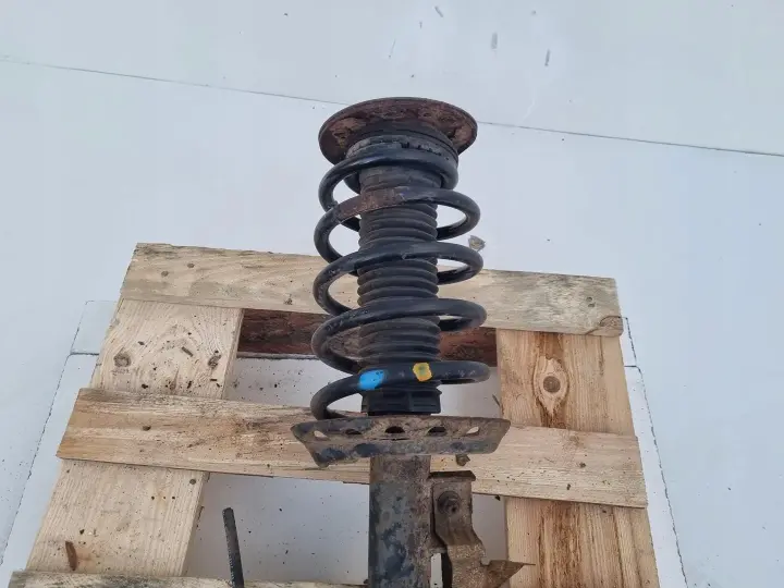 81c03e043c3027517263b2008933891f