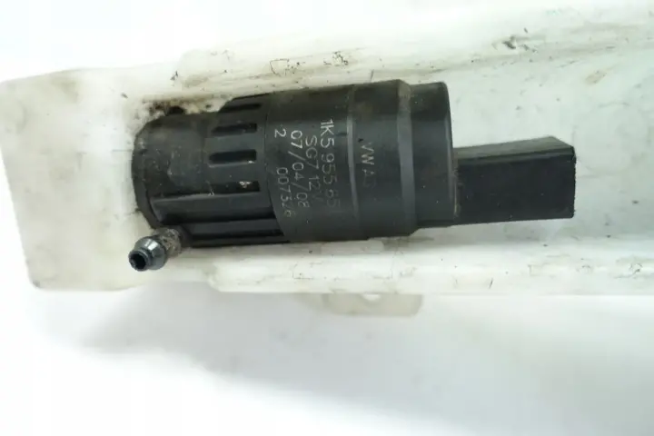 dbce4a9115812e9fda2fd87ba5a835ed