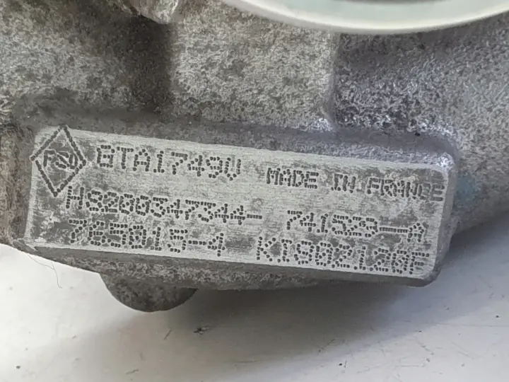 db89ceeb413ec872f8e279ae71f2a438